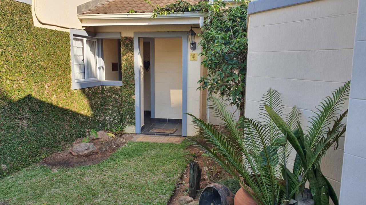 The Lazy Lizard Hotell Durban Eksteriør bilde